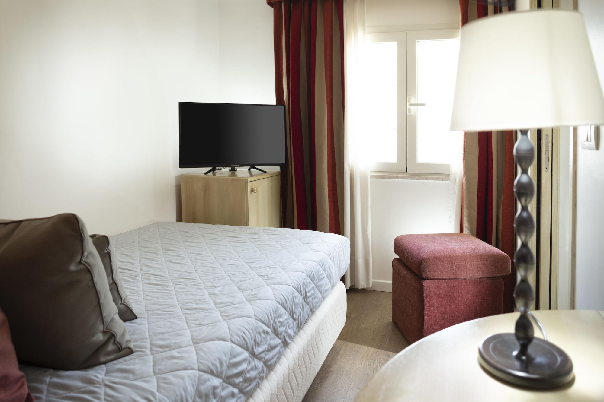 רימיני Hotel Lamorosa מראה חיצוני תמונה