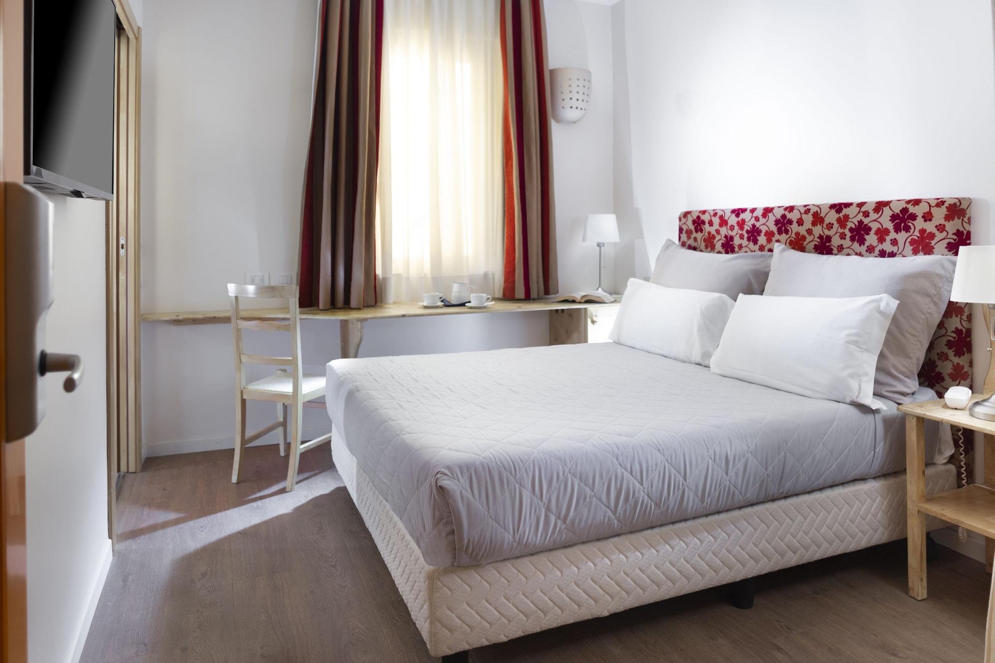 רימיני Hotel Lamorosa מראה חיצוני תמונה