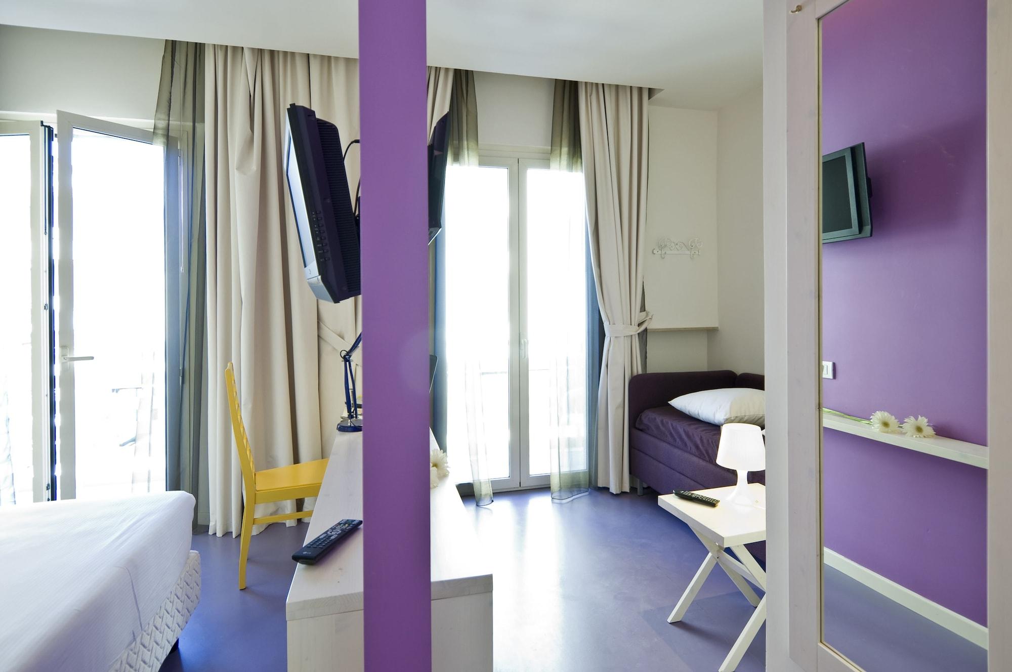 רימיני Hotel Lamorosa מראה חיצוני תמונה