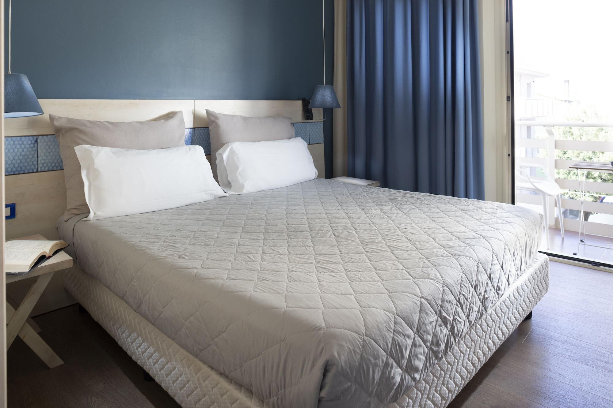 רימיני Hotel Lamorosa מראה חיצוני תמונה