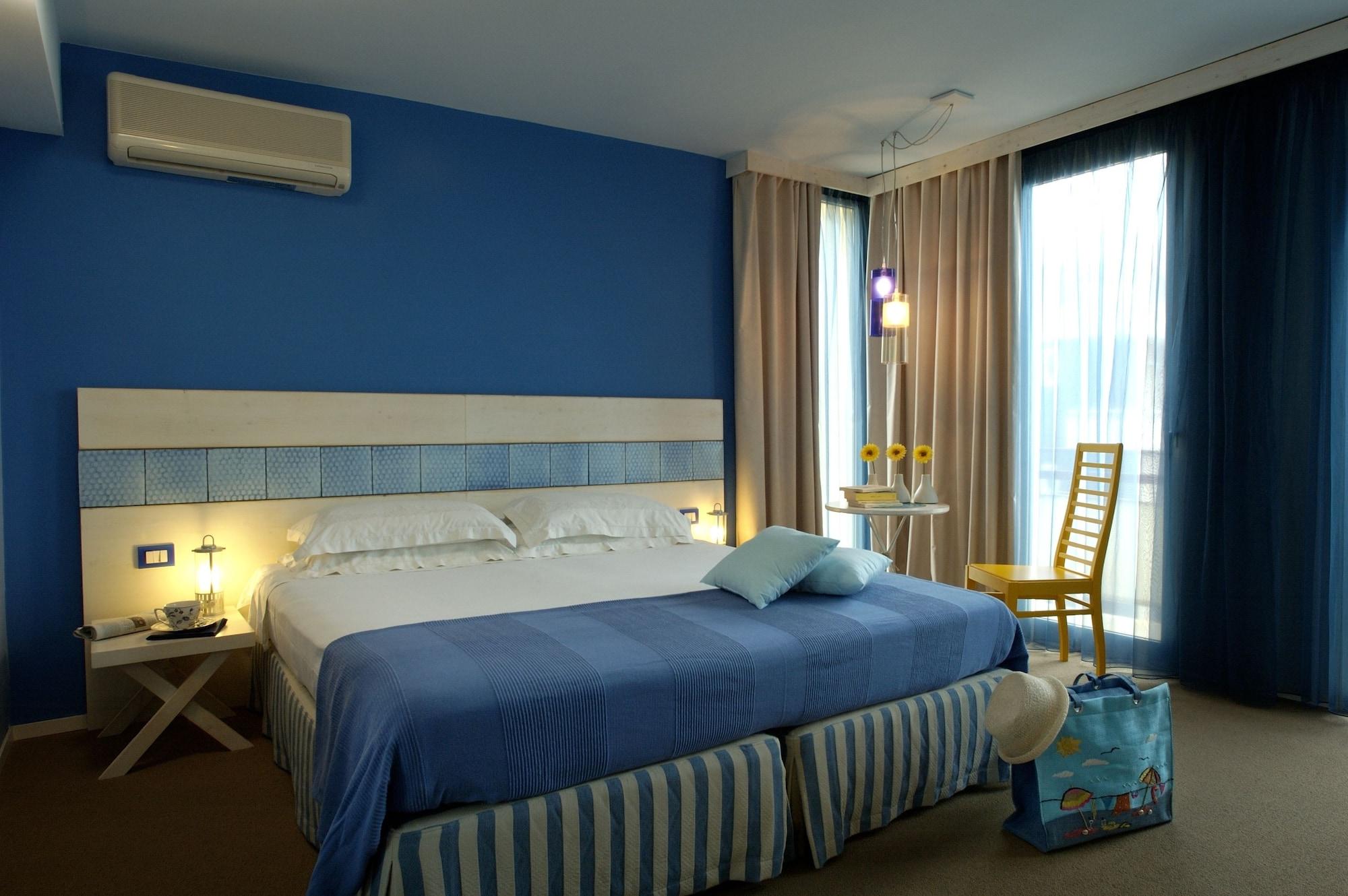 רימיני Hotel Lamorosa מראה חיצוני תמונה