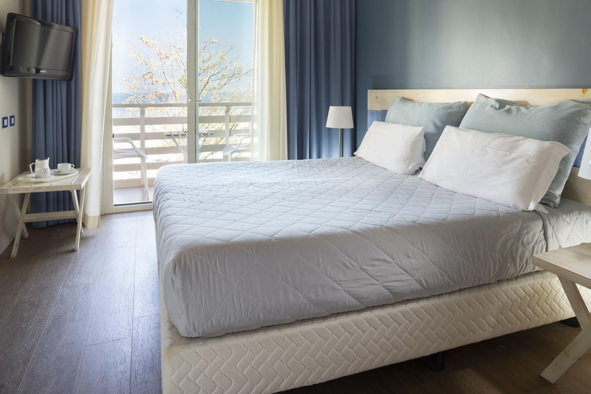רימיני Hotel Lamorosa מראה חיצוני תמונה
