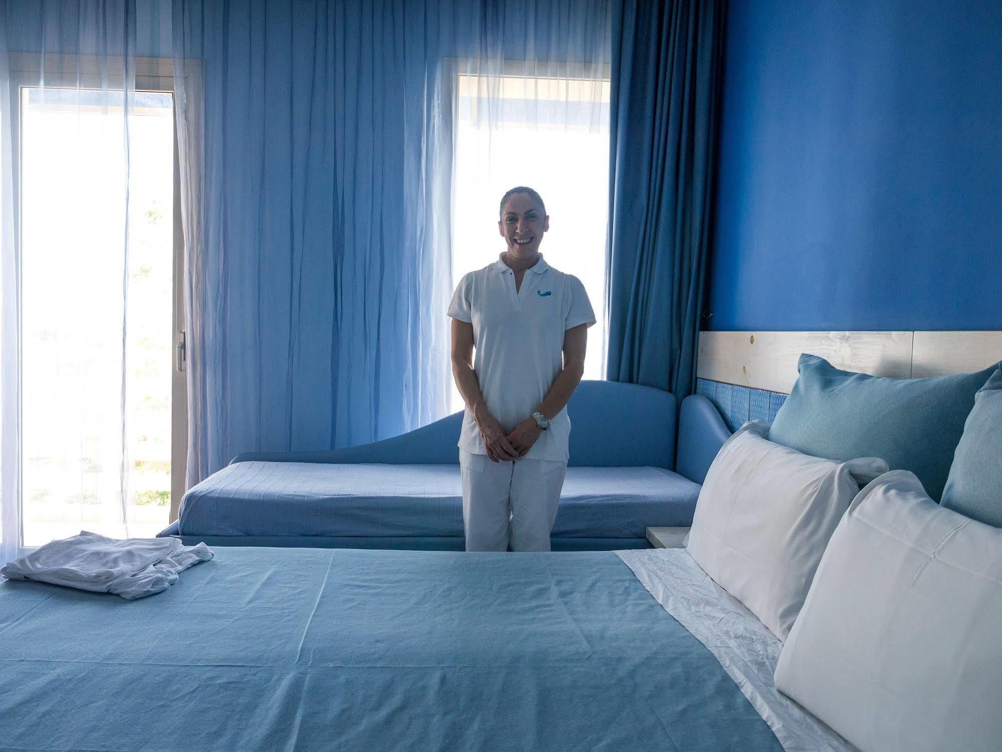 רימיני Hotel Lamorosa מראה חיצוני תמונה